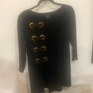 Eva Varro black tunic with gold rings